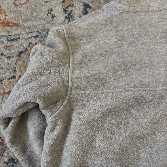 Women’s Patagonia Gray Sweater with Yellow Accents - Picture 10 of 13